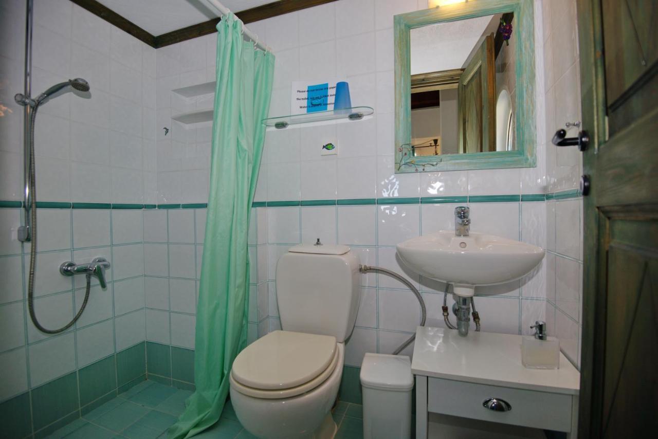 Villa Villa Flora Views Exciting Imagination, 2 Apartments Patitiri (Alonnisos)