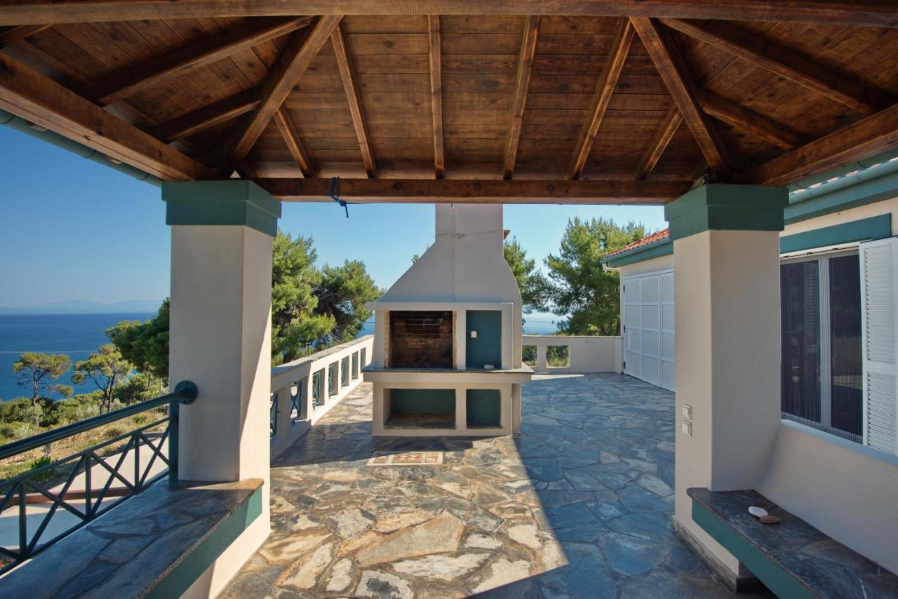 Villa Villa Flora Views Exciting Imagination, 2 Apartments