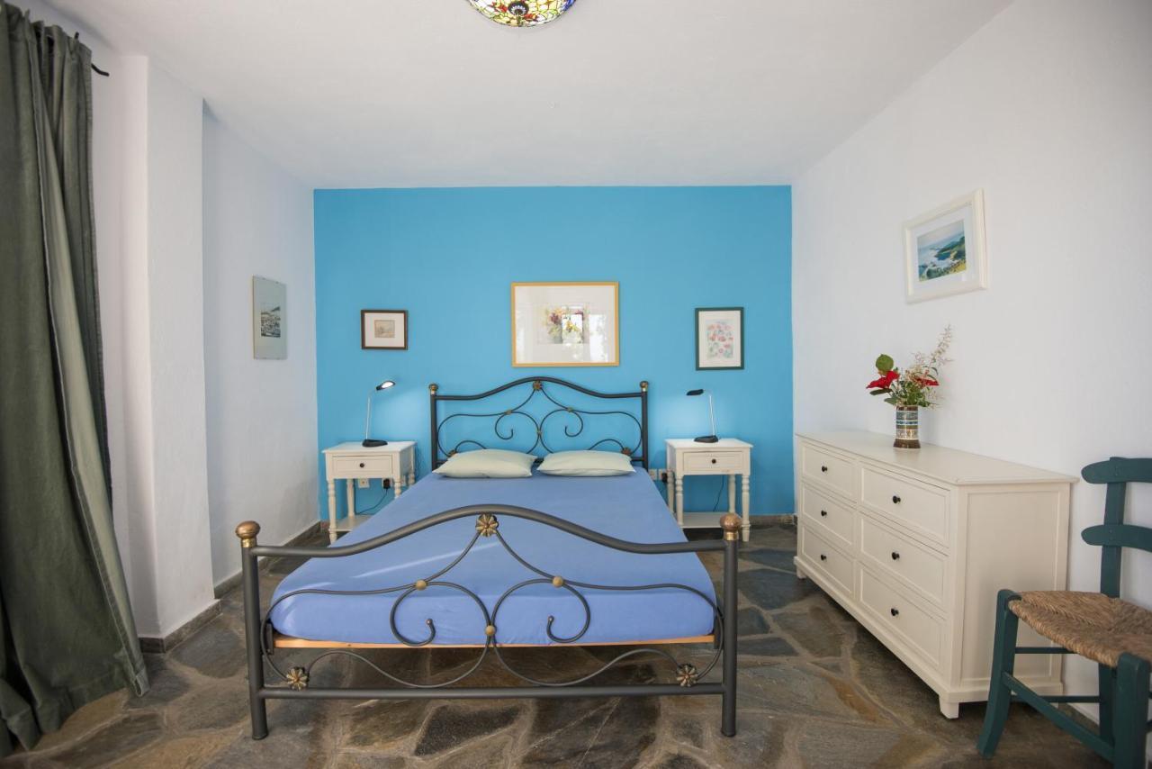 Villa Flora Views Exciting Imagination, 2 Apartments Villa Patitiri (Alonnisos)